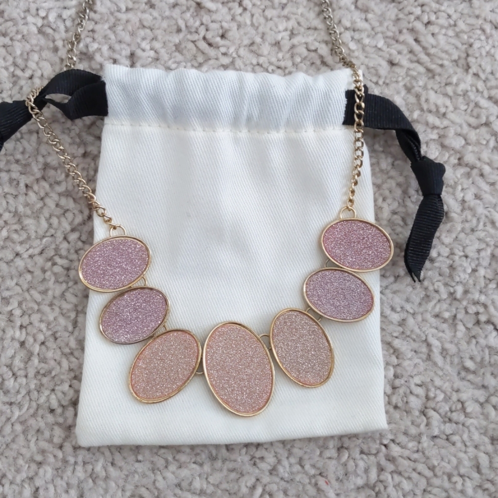Statement necklace
